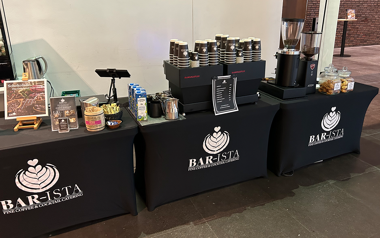 Kaffee Catering Einfacher, aber dennoch stilvoller Bar-Ista Stand auf einer Veranstaltung | Kaffee-Catering - Messe